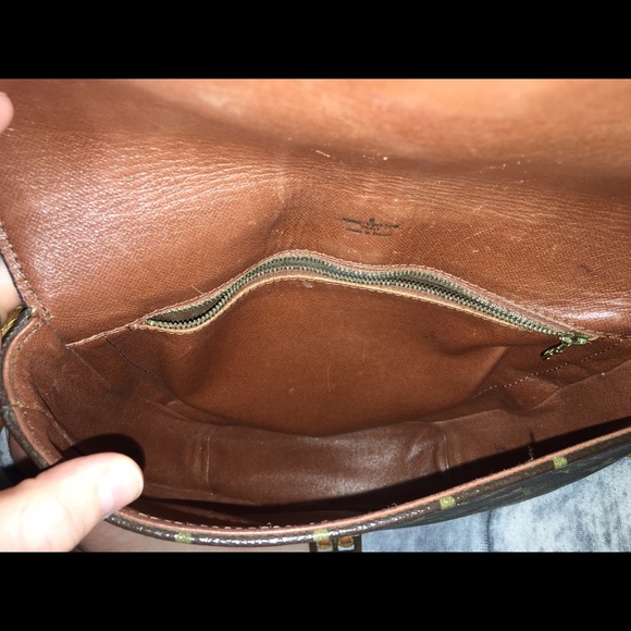Vintage Louis Vuitton Cross Body Bag - Picture 4 of 10